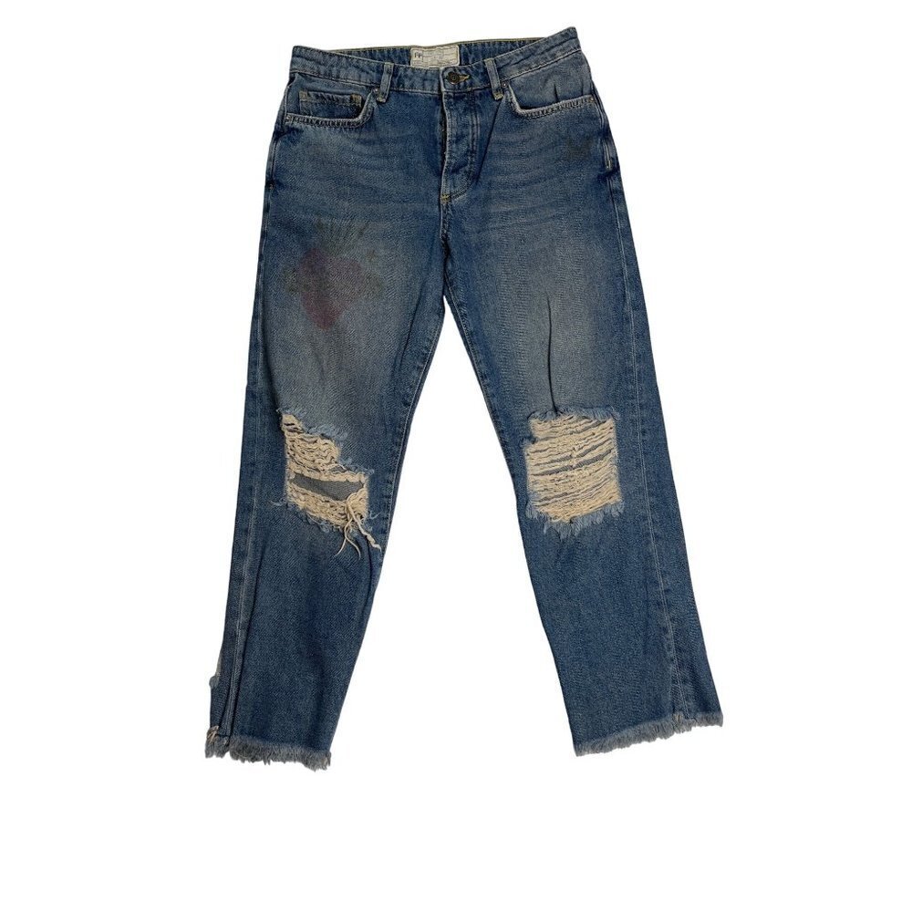 Free People Boyfriend Jean Denim Tattooed‎ Heart Ripped Hi Rise Raw Hem Size 26